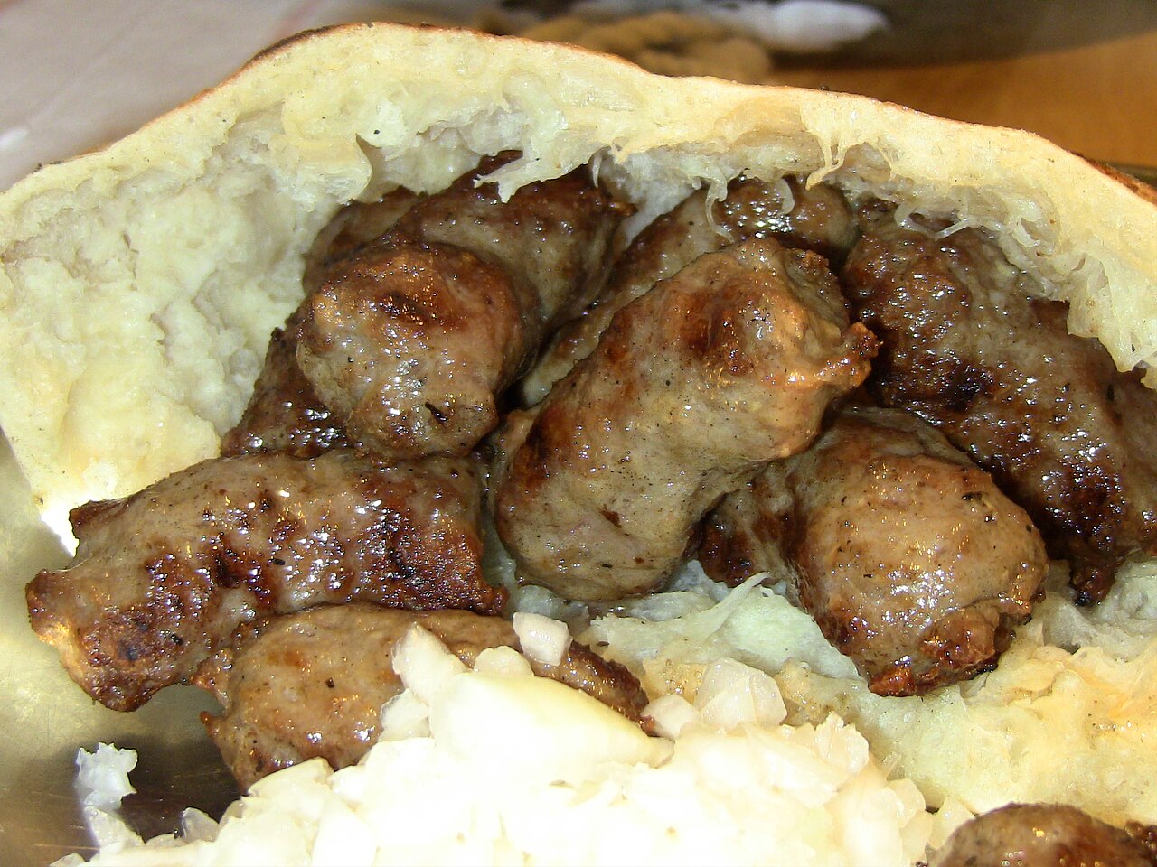 Ćevapi 5 u pola lepine